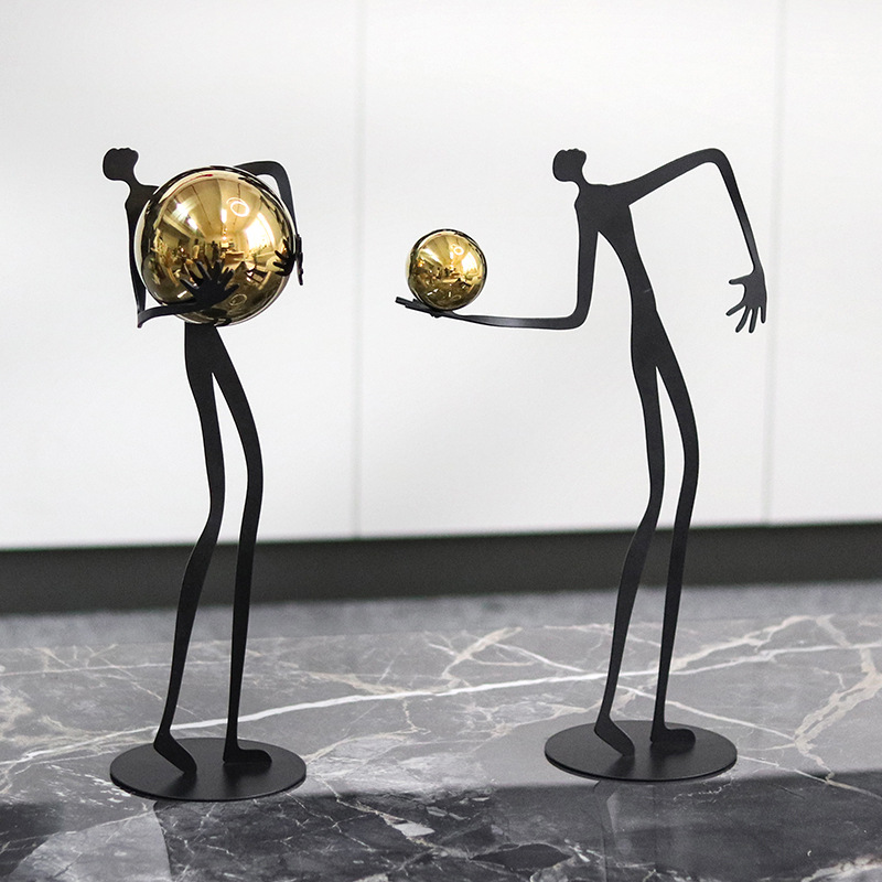 Modern Art Ball-Holding Charac - огляд і ціна Art Craft Hotel