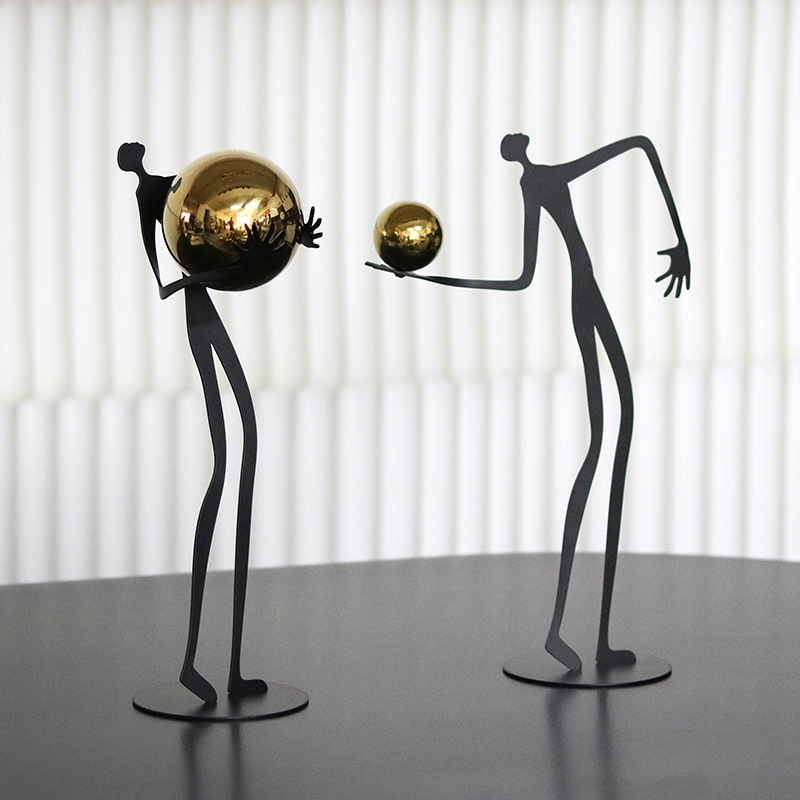 Modern Art Ball-Holding Charac - огляд і ціна Art Craft Hotel