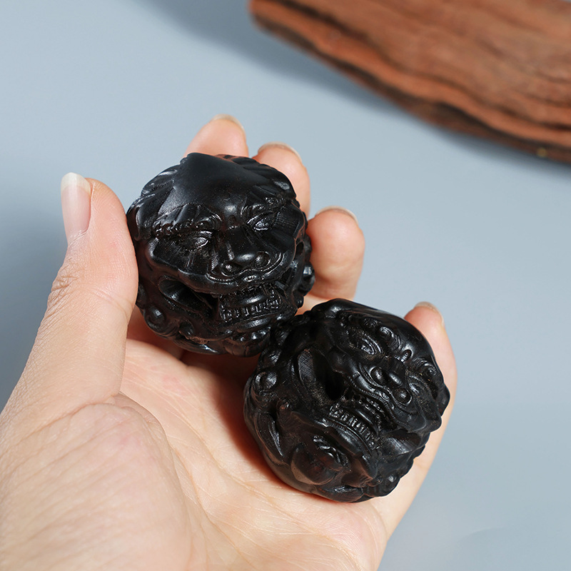Chinese Black Sandalwood Carve - огляд і ціна Art Craft Easter